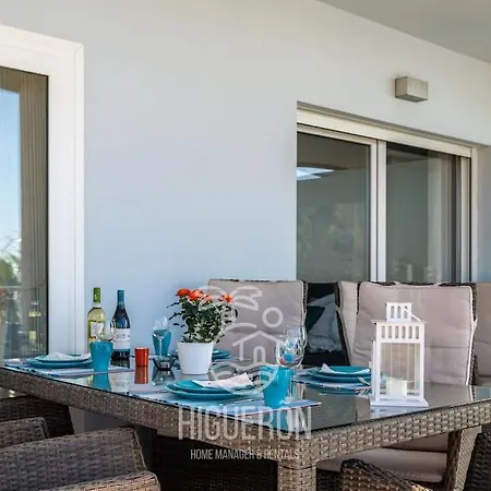 Higueronrentals Dream Apartment